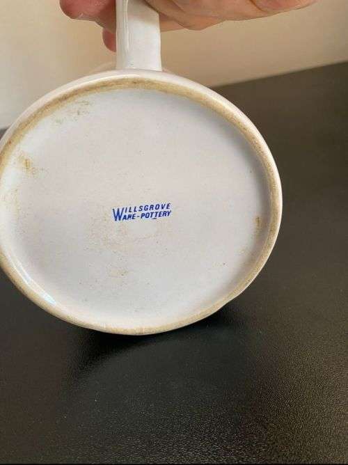 OKTOBERFEST 1979 MUG GIVEN TO WO2 COCKROFT D.H.-FORMER RHODESIA SAS MEMBER-HEIGHT 11,5 CM-WILLGROVE