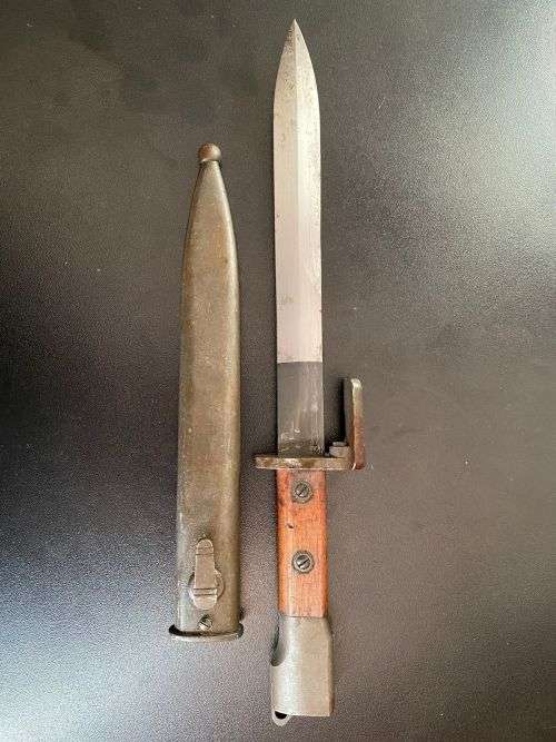 FN FAL BAYONET WITH METAL SCABBARD AND WOODEN GRIPS- GOOD CONDITION