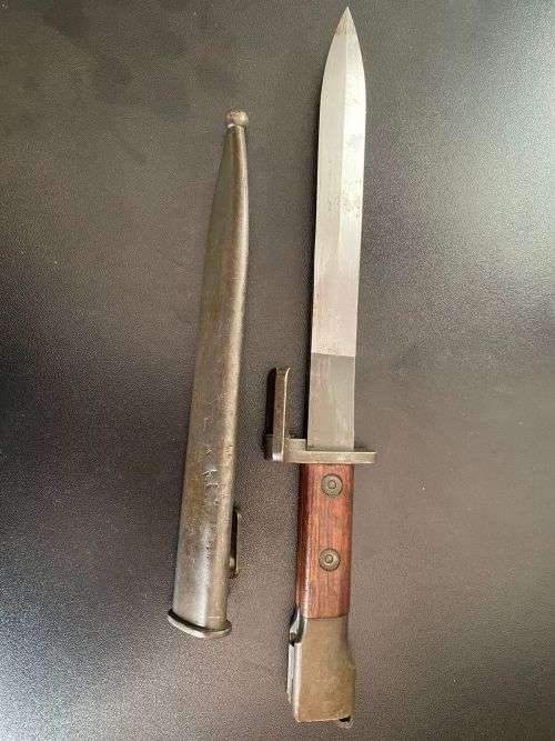 FN FAL BAYONET WITH METAL SCABBARD AND WOODEN GRIPS- GOOD CONDITION