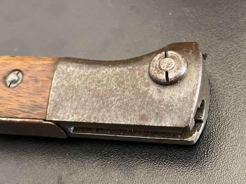 GERMAN WW1 584/98 BAYONET WITH STANDARD WW1 SCABBARD AND LEATHER FROG-OVERALL LENGTH 38,5 CM