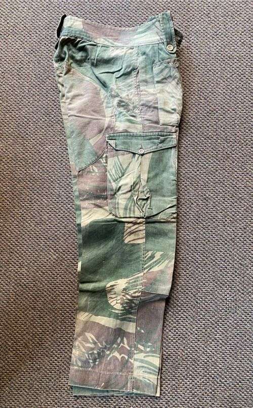 RHODESIAN CAMO TROUSERS SIZE 32-PIPE LENGTH 70 CM-USED CONDITION-ALL BUTTONS COMPELTE-REINFORCED BA