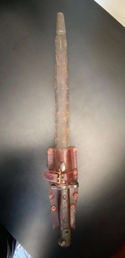 BRITTISH 1907 PATTERN BAYONET,MADE BY SANDERSON-COMES WITH SCABBARD AND LEATHER FROG-SAP MARKED