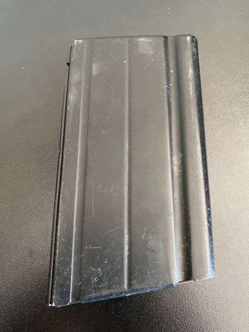 R1 MAGAZINE COMPLETE AND GOOD TO USE CONDITION