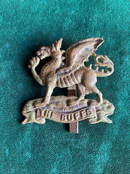 3RD FOOT BUFFS CAP BADGE-1890`S-1958-CASTING