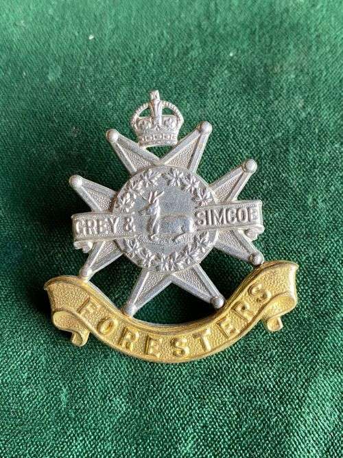NOTTS & DERBY REGT. CAP BADGE-1901-1958- 2 LUGS