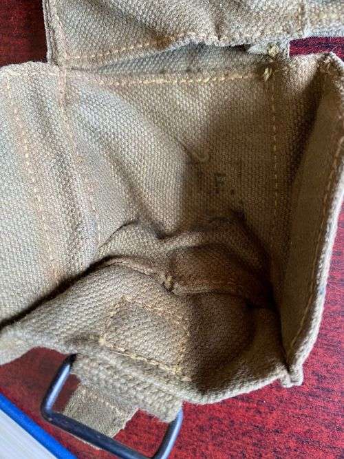 RHODESIA PATTERNS-RADIO POUCH-MAKERS STAMP ON INSIDE