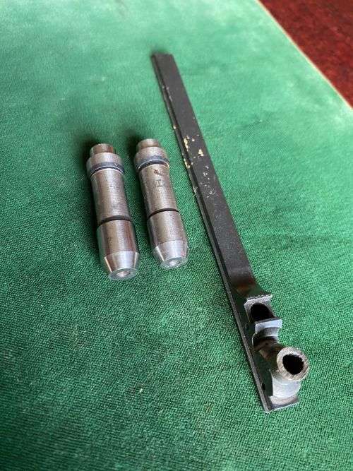 R1 CHAMBER GUAGES X2 + BROKEN COCKING LEVER