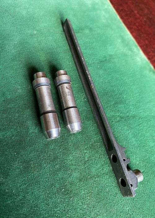 R1 CHAMBER GUAGES X2 + BROKEN COCKING LEVER