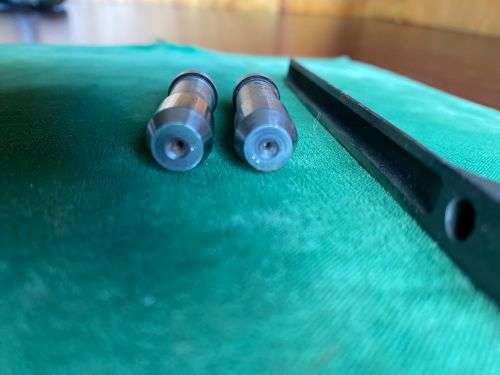 R1 CHAMBER GUAGES X2 + BROKEN COCKING LEVER