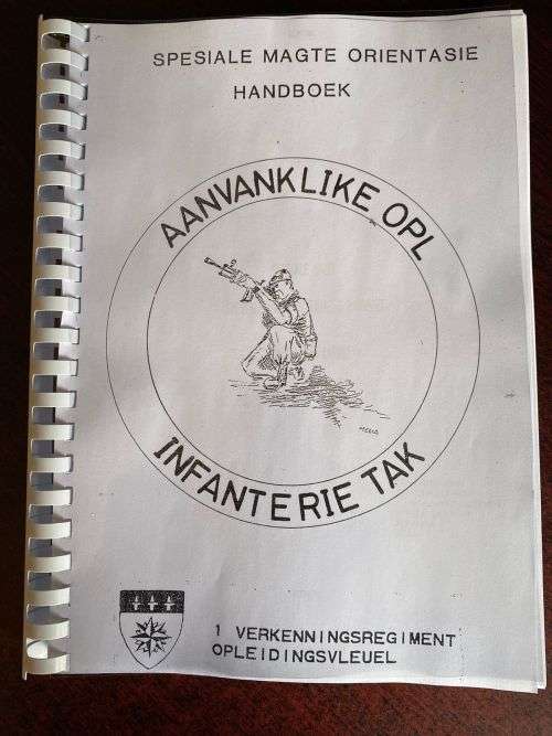 SADF ERA LARGE,THICK VOLUME,AN ACTUAL COURSE USED 1 RECCE `SMORRIE` PHASE,A4 SIZE TRAINING MANUAL IN