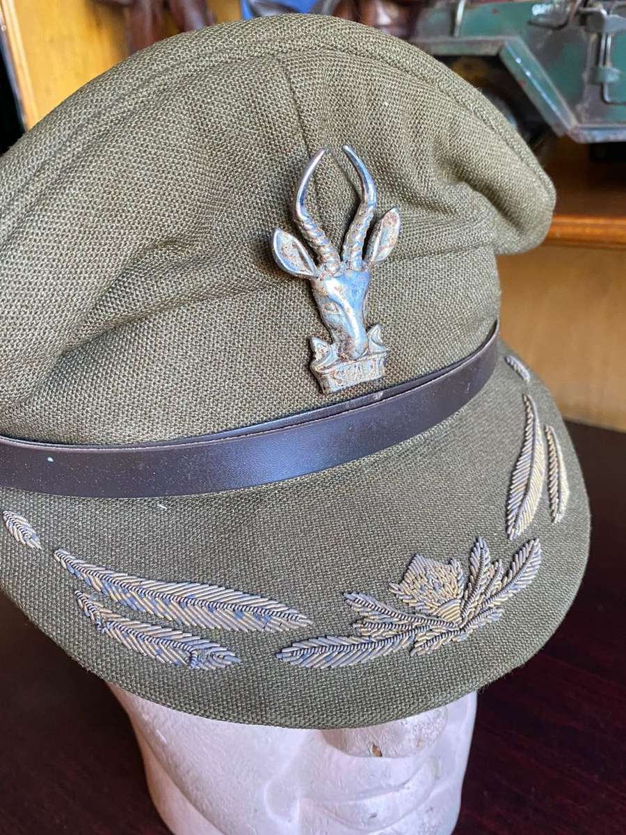 EARLY SA ARMY HIGH RANKING OFFICERS PEAK CAP