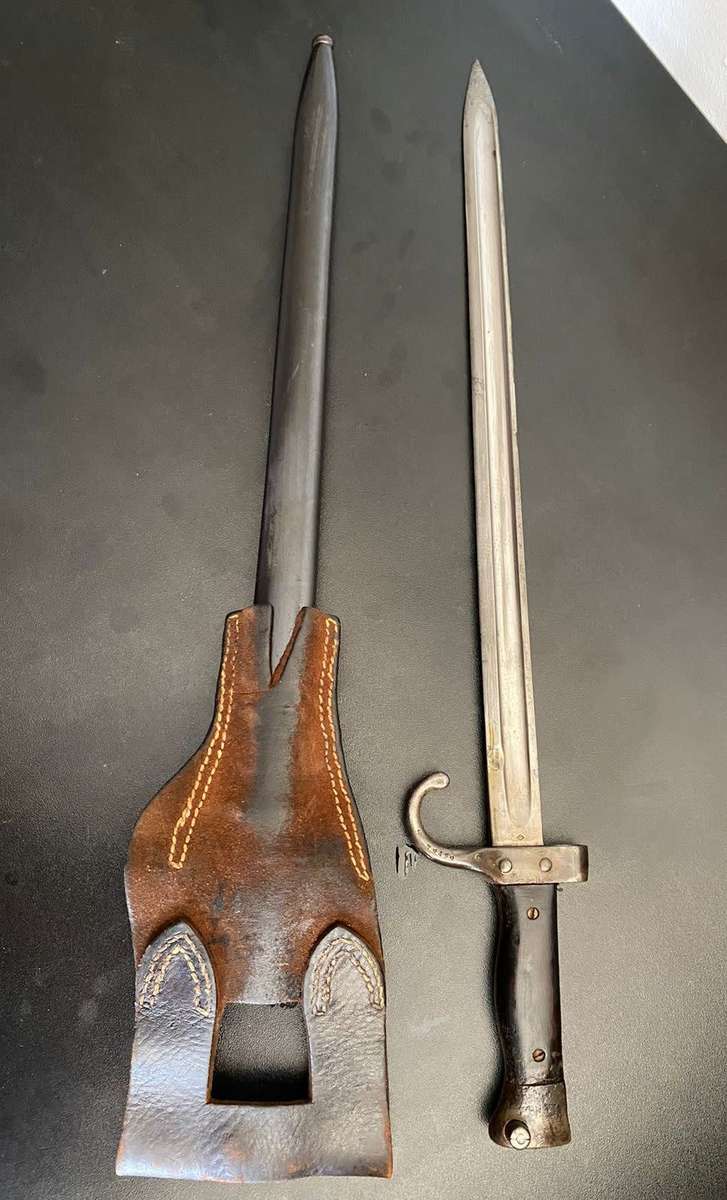FRANCE 1892/17 BERTHIER BAYONET WITH SCABBARD AND LEATHER FROG-THIS BAYONET HAVE FIRST PATTERN BLACK