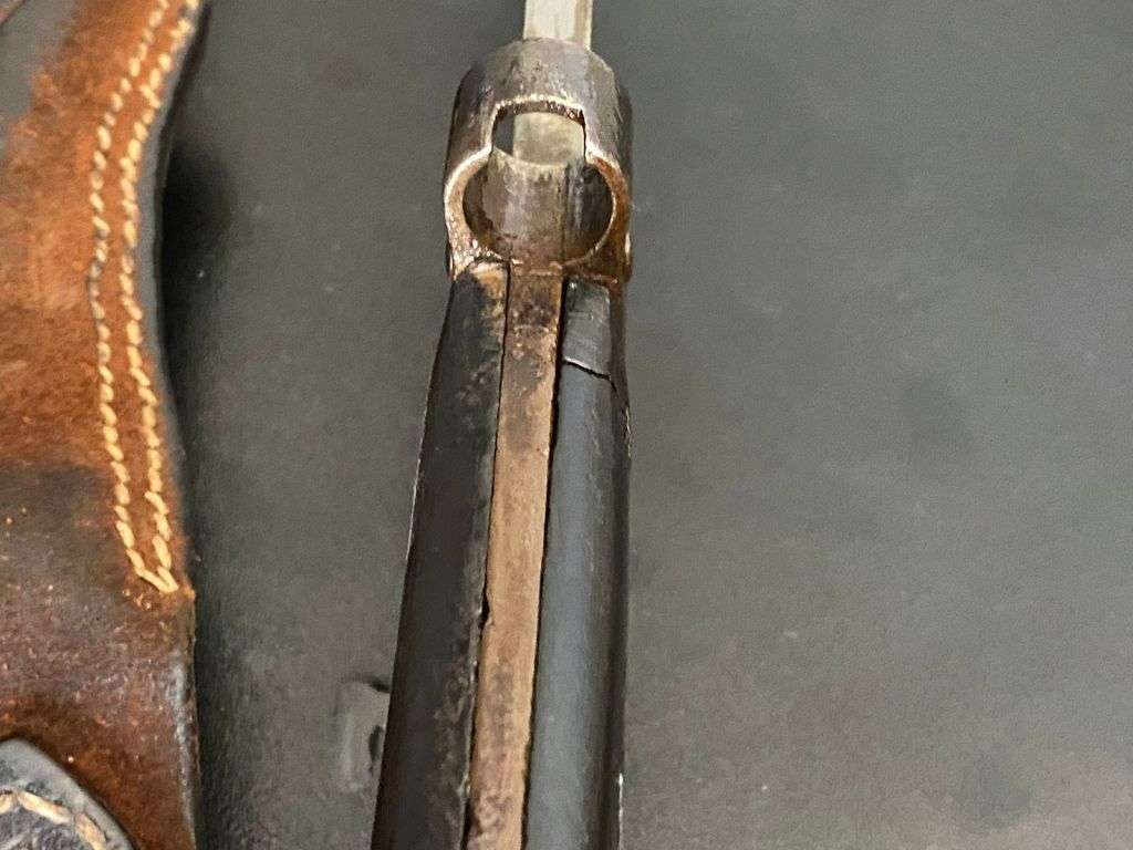 FRANCE 1892/17 BERTHIER BAYONET WITH SCABBARD AND LEATHER FROG-THIS BAYONET HAVE FIRST PATTERN BLACK