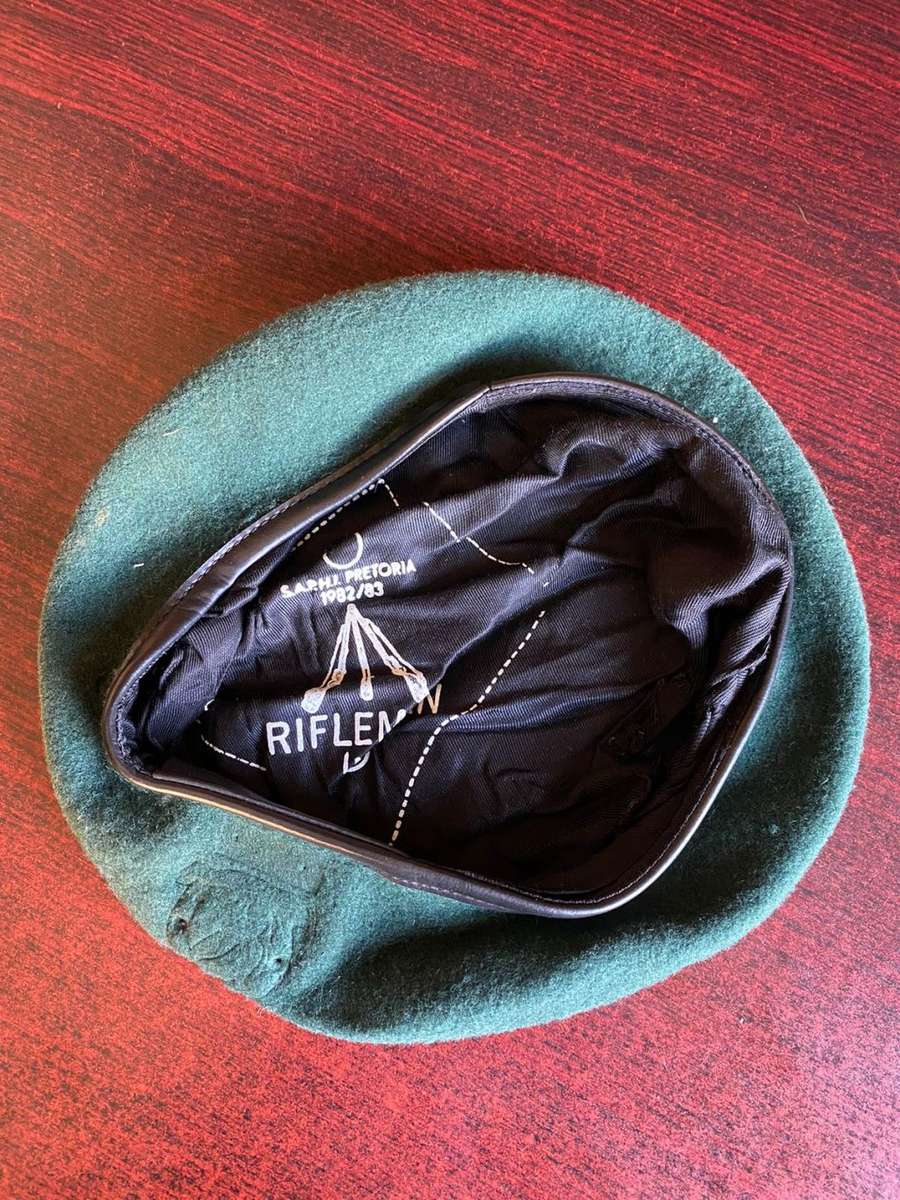 SADF PERIOD INF. BERET-DATED 1982/83- IN VERY GOOD CONDITION-INSIDE RING MEASRUES 55CM