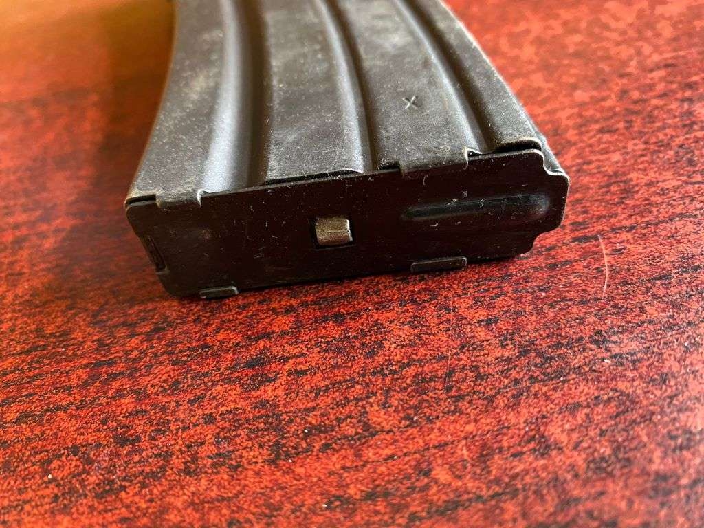 32 ROUND MAGAZINE FOR R1/R4/R5/LM4/LM5/GALIL OR MICRO GALIL-METAL-COMPLETE AND IN GOOD WORKING CONDI