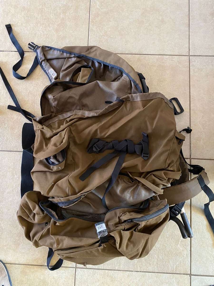 PATTERN 83 LARGE BACK PACK WITH H FRAME-COMPLETE-USED BUT GOOD CONDITION