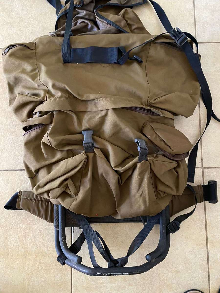 SADF PATTERN 83 LARGE BACK PACK WITH H FRAME-GOOD AND COMPLETE CONDITION