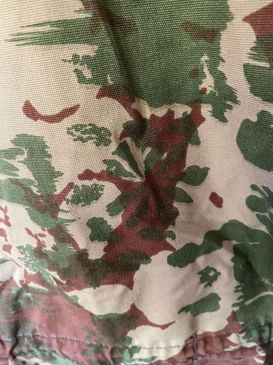 POLICE TASK FORCE 1ST PATTERN (STARBURST)CAMO JACKET WITH REMOVABLE WOOL LINER-SIZE LARGE TO XTRA LA