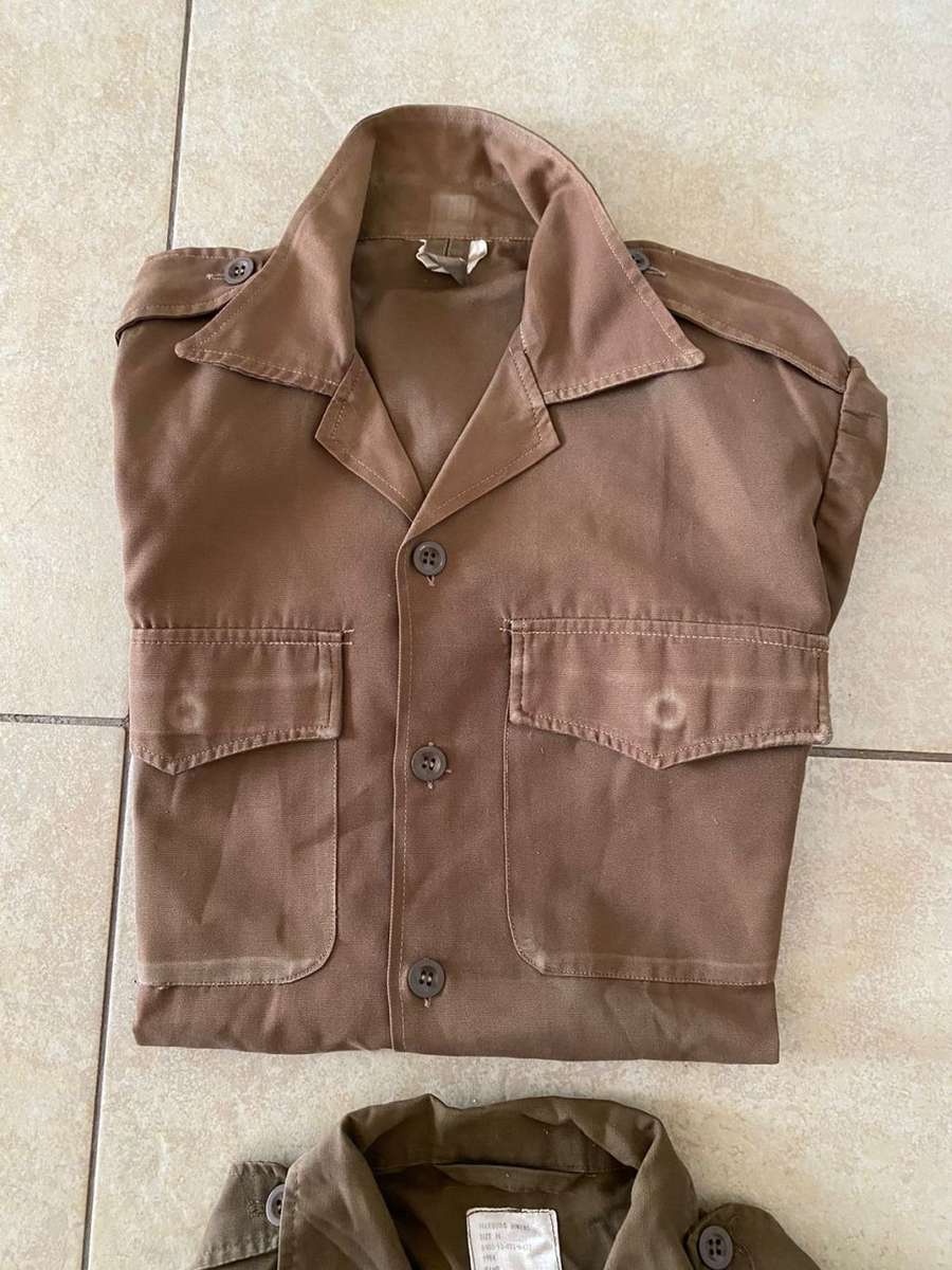 SADF PERIOD-NUTRIA SHIRTSX2- ONE LONG SLEEVE -THE OTHER SHORT SLEEVE-SIZE MEDIUM