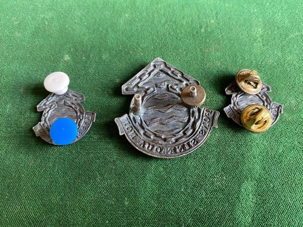 ORDNANCE SERVICE CORPS CAP AND 2 COLLARS-WORN FROM 1970`S-PINS + LUGS INTACT