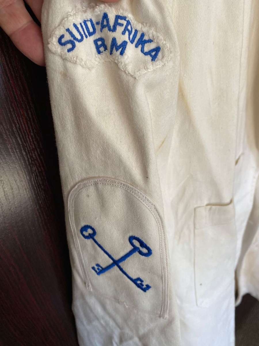 SA NAVY JACKET-SIZE ARGE FOR STORE KEEPER-NO BUTTONS-MEASURES 55CM ARMPIT TO ARMPIT