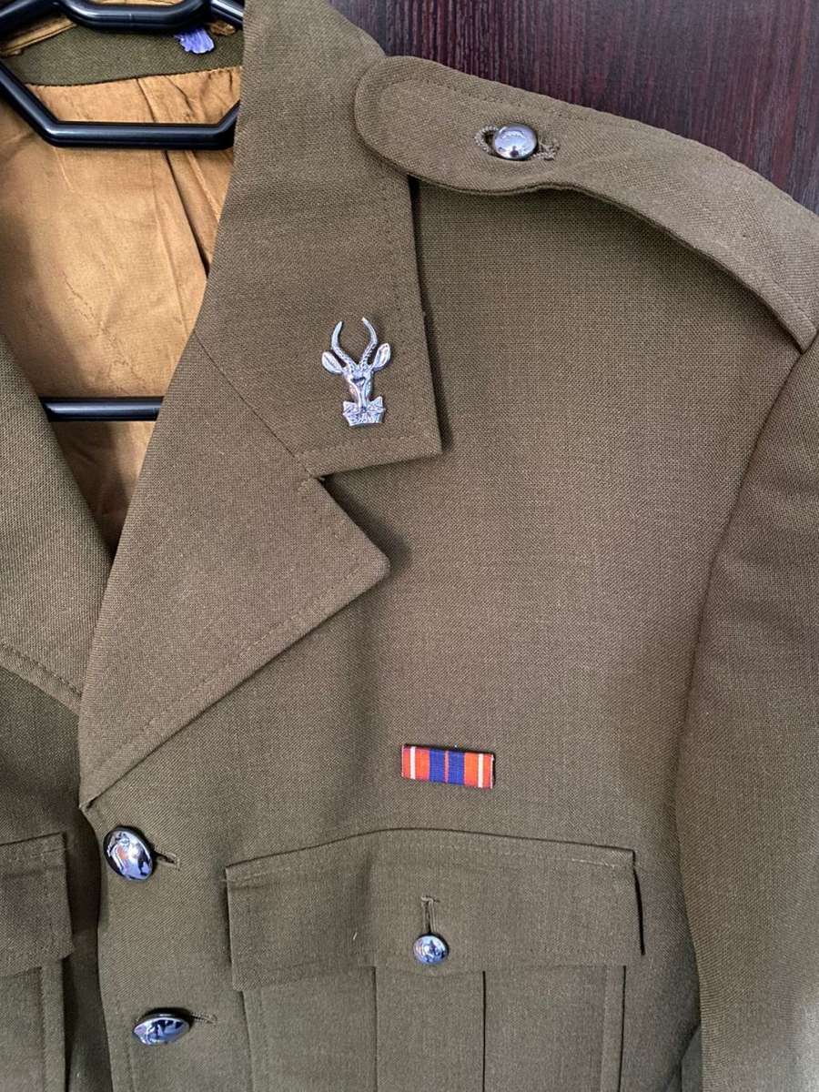 SADF INFANTRY STEP OUT JACKET-SIZE SMALL-MEASURES 46 CM ARMPIT TO ARMPIT-GOOD CONDITION