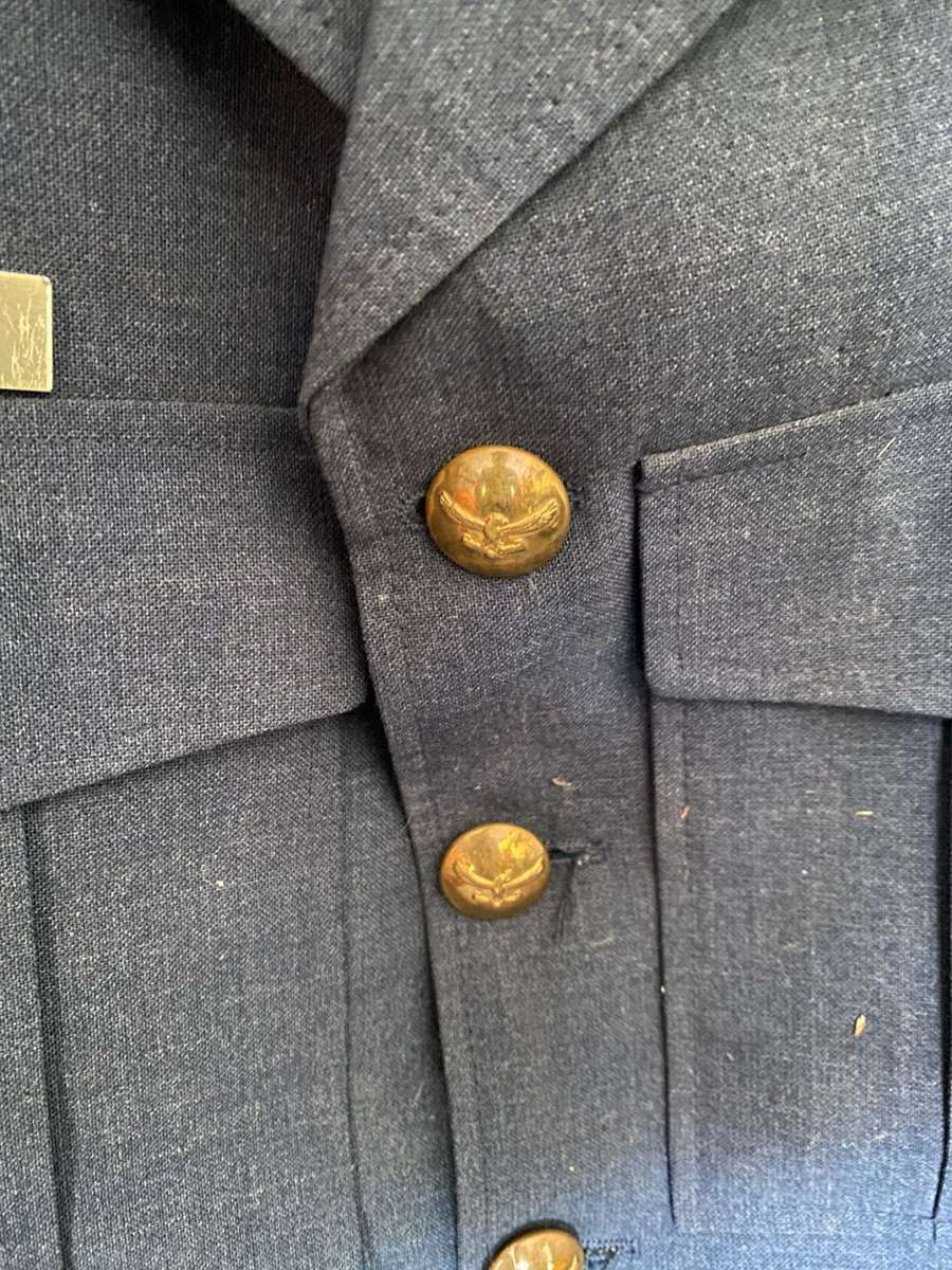 SAAF STEP OUT JACKET-SIZE SMALL-MEASURES 48 CM ARMPIT TO ARMPIT-GOOD CONDITION-BUTTONS COMPLETE