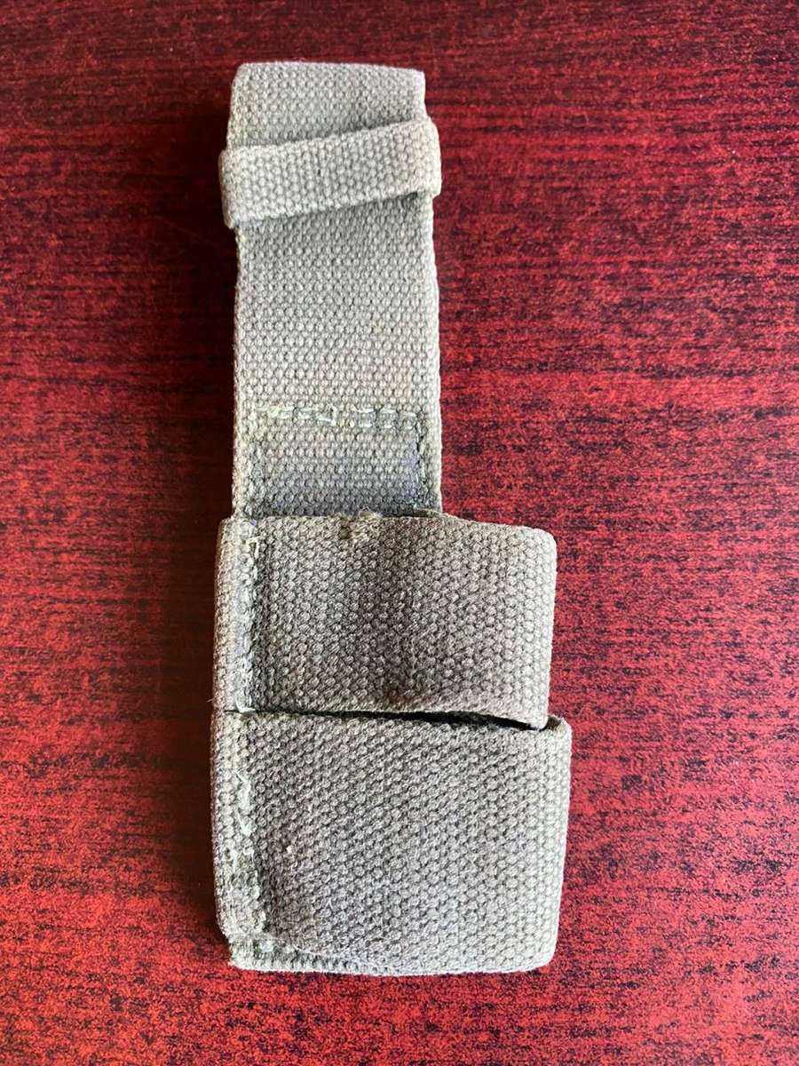 SA WW2 P37 WEBBING FROG FOR THE NO 1 BAYONET