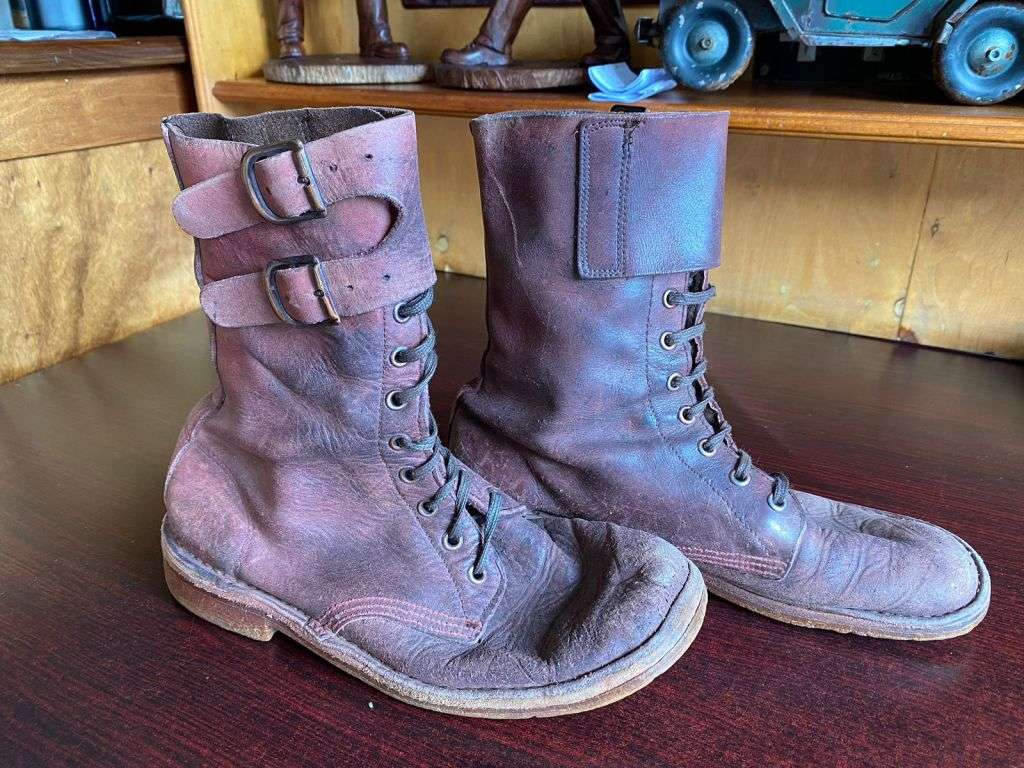 RHODESIAN ARMY ISSUE BOOTS-SIZE 7