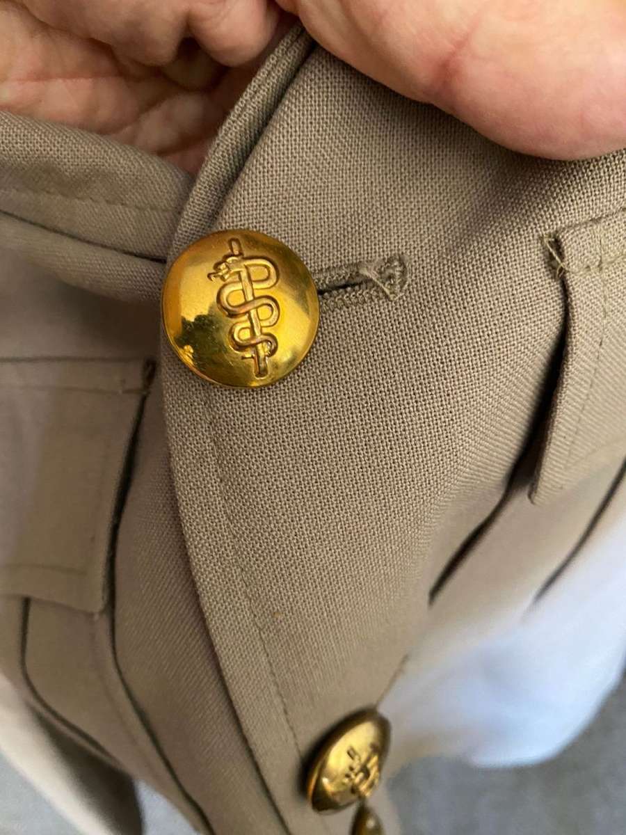 SA MEDICAL SERVICES UNIFORM JACKET-SIZE MEDIUM-MEASURES 51 CM ARMPIT TO ARMPIT-GOOD CONDITION