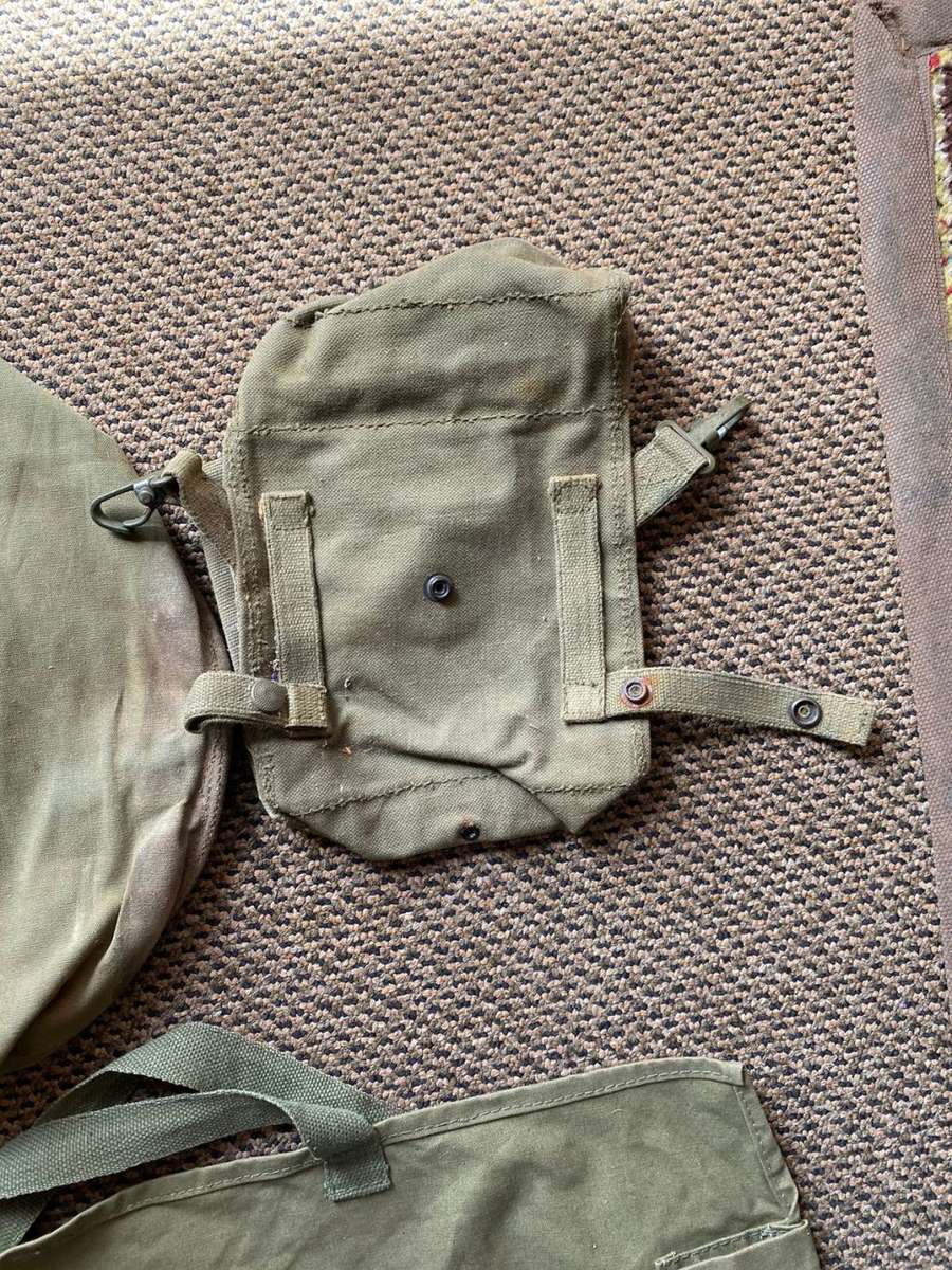 MIXED LOT OF 4 SADF ITEMS-SOLD TOGETHER