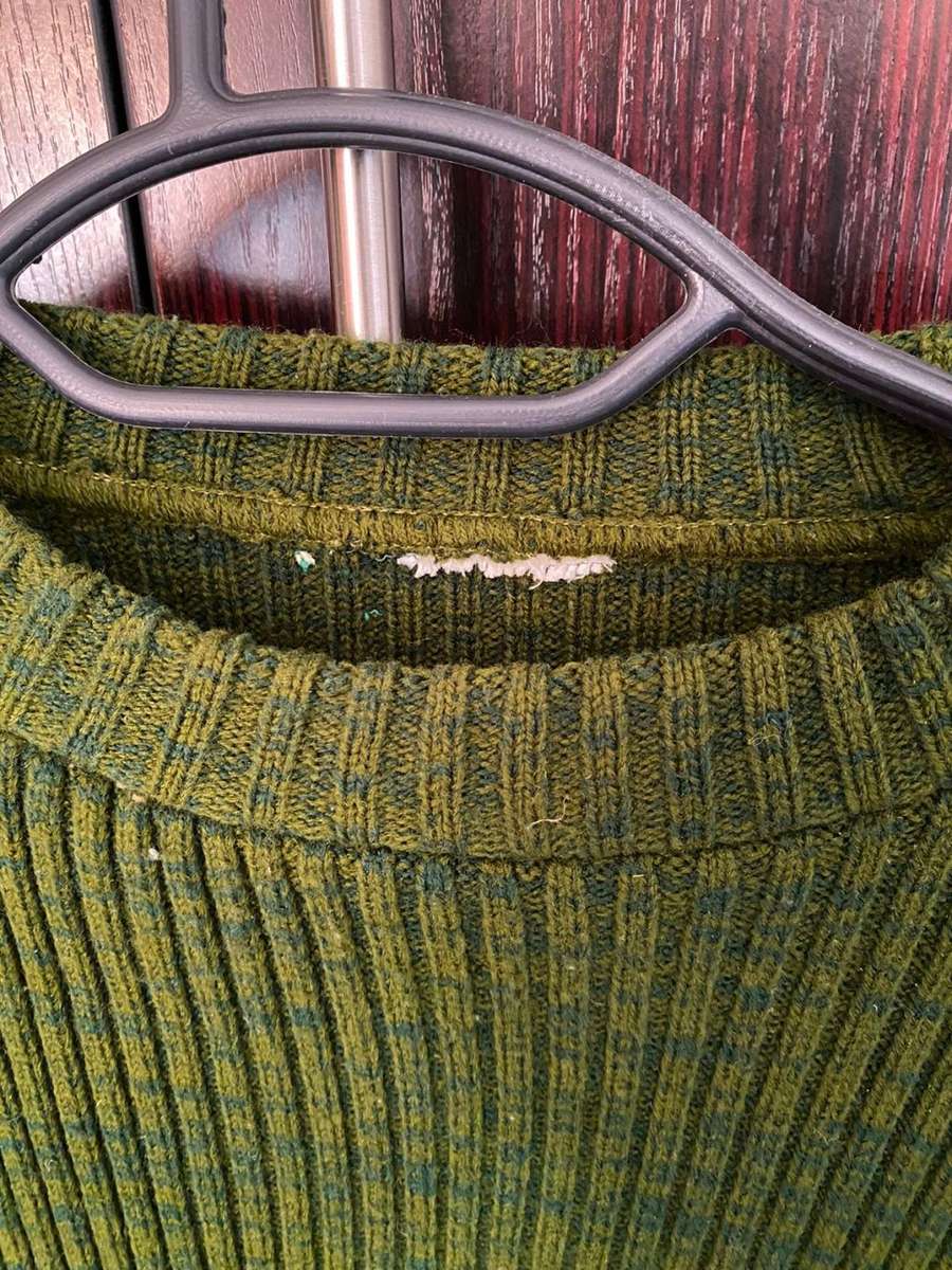 RHODESIAN JERSEY SIZE MEDIUM-MEASURES 55 CM ARMPIT TO ARMPIT