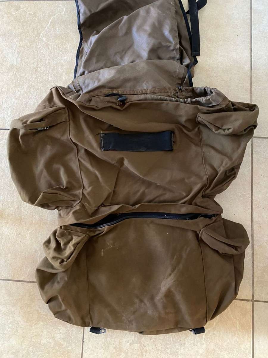 SADF LARGE PATTERN 83 BACK PACK-SOLD WITHOUT THE H-FRAME-GOOD AND COMPLETE CONDITION