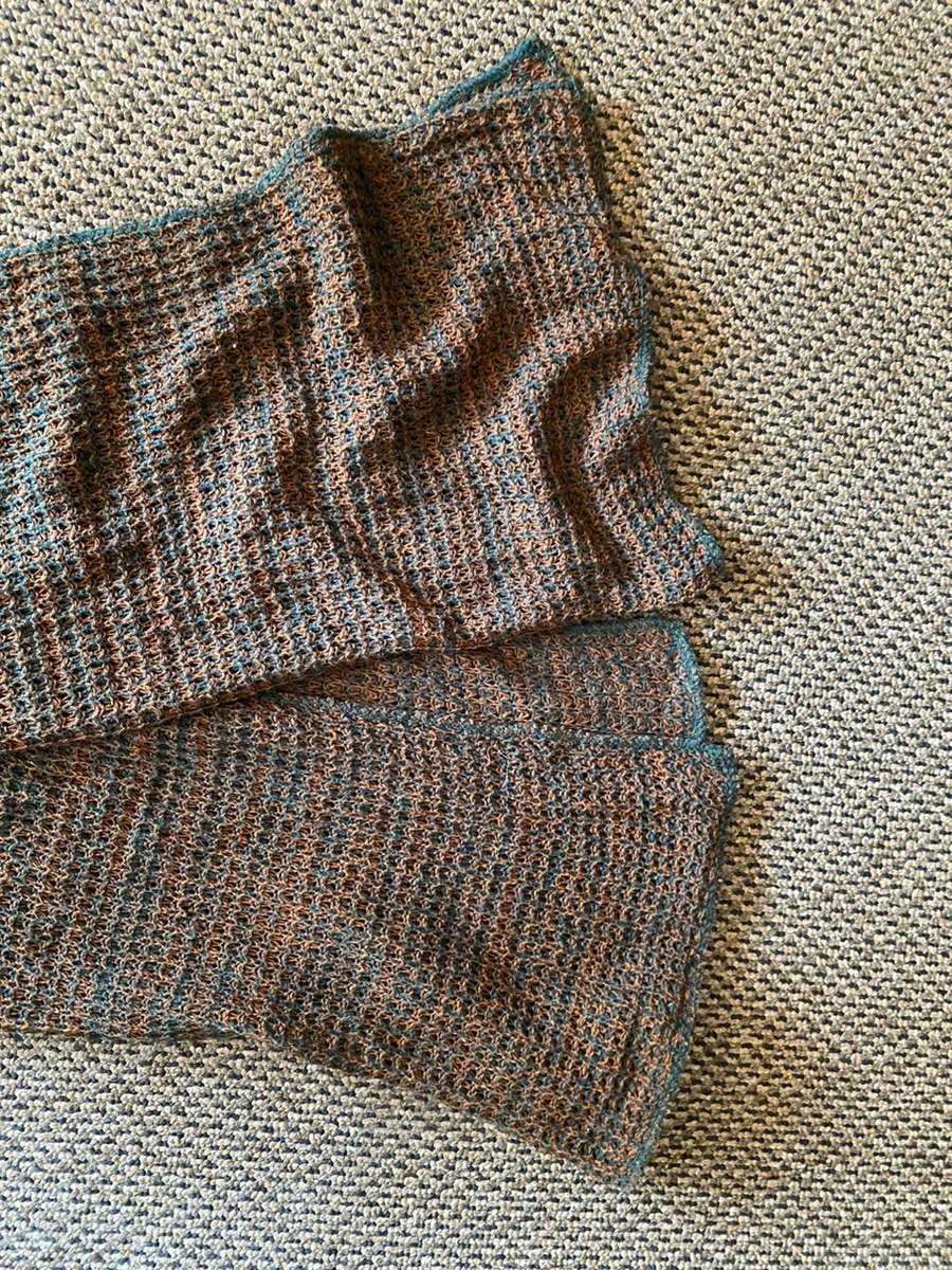 RHODESIAN SCARF IN GOOD CONDITION-ORIGINAL