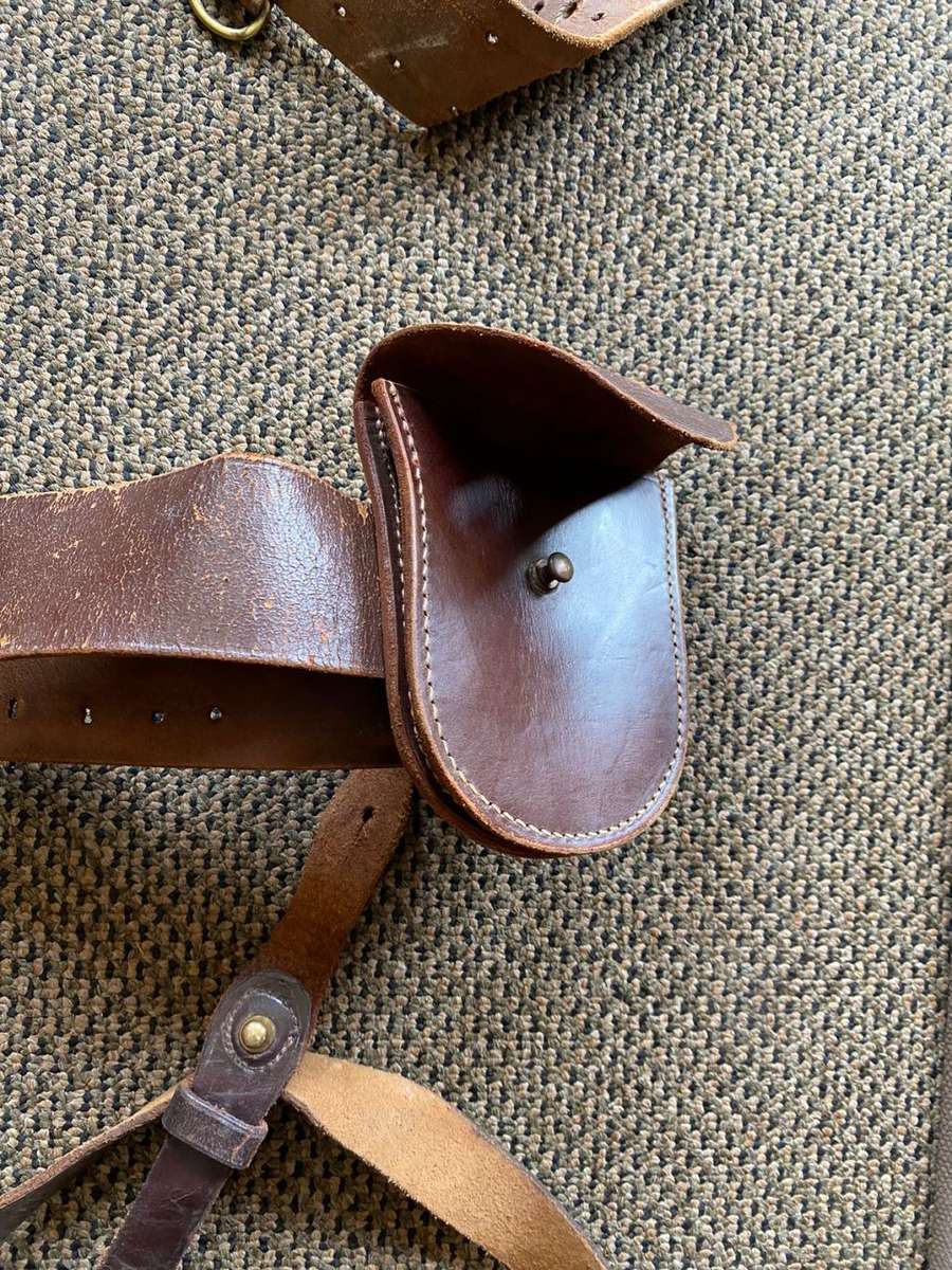 SELECTION OF OLD SAP LEATHER BELTING