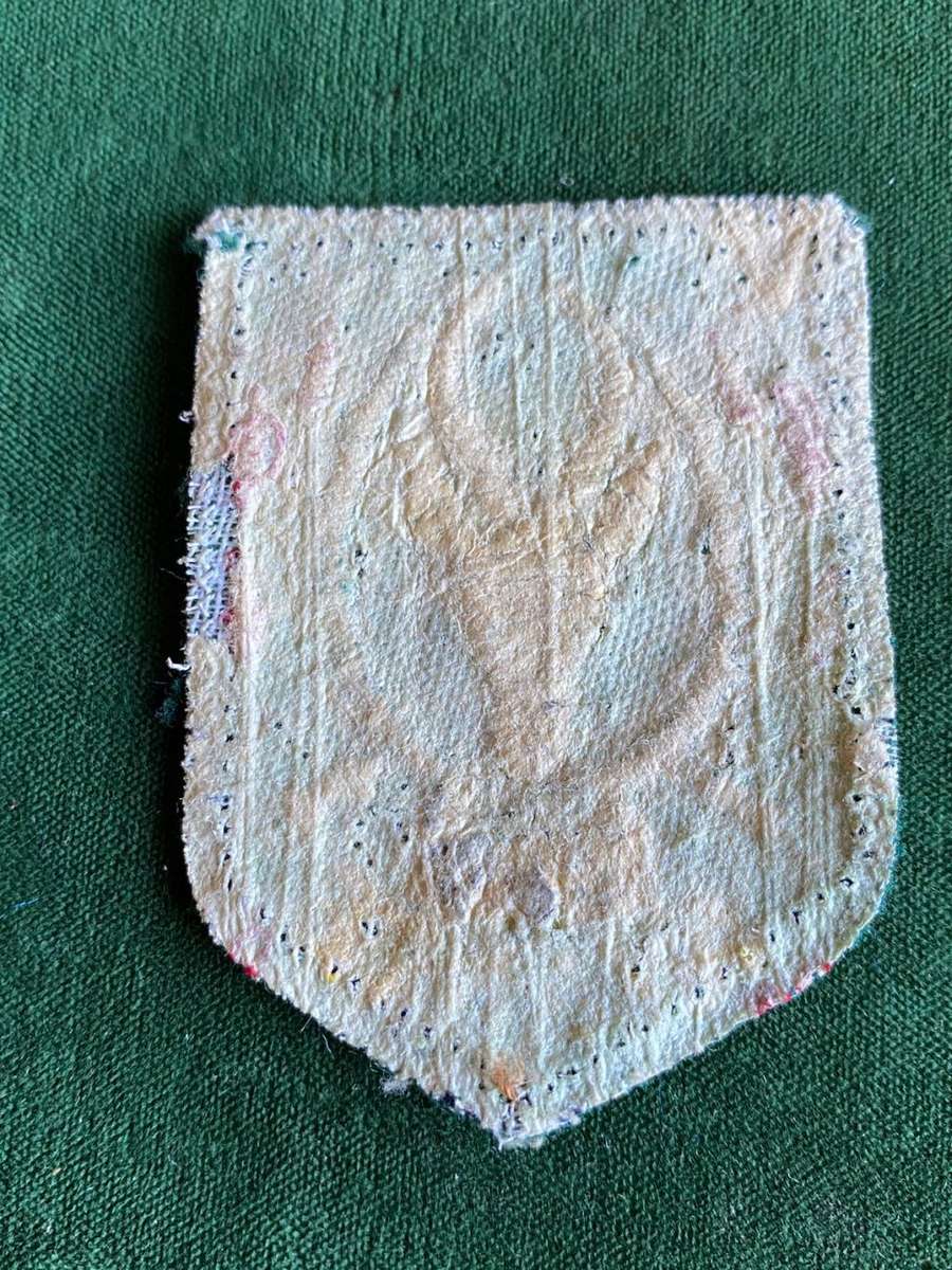 5 SA INFANTRY CLOTH SHOULDER FLASH- WORN 1960`S- 1970`S