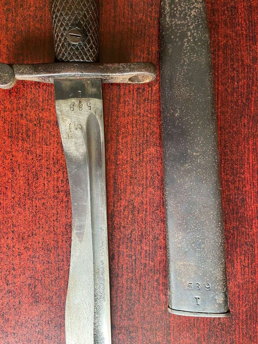 SPANISH 1941- `BOLO` BAYONET WITH METAL SCABBARD