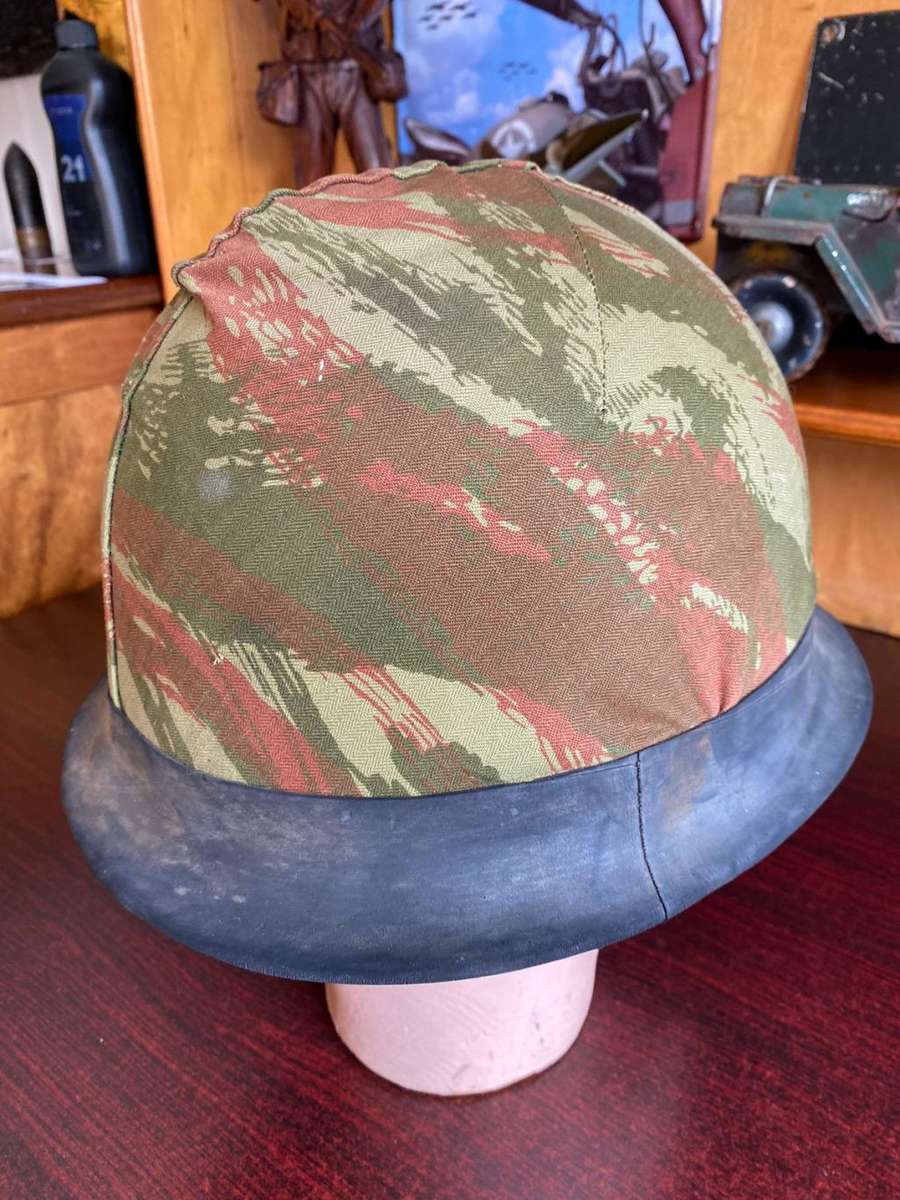 FRENCH ALGERIAN PARA HELMET-DATED 1955-GUARANTEED ORIGINAL-SIZE 56-GOOD CONDITION