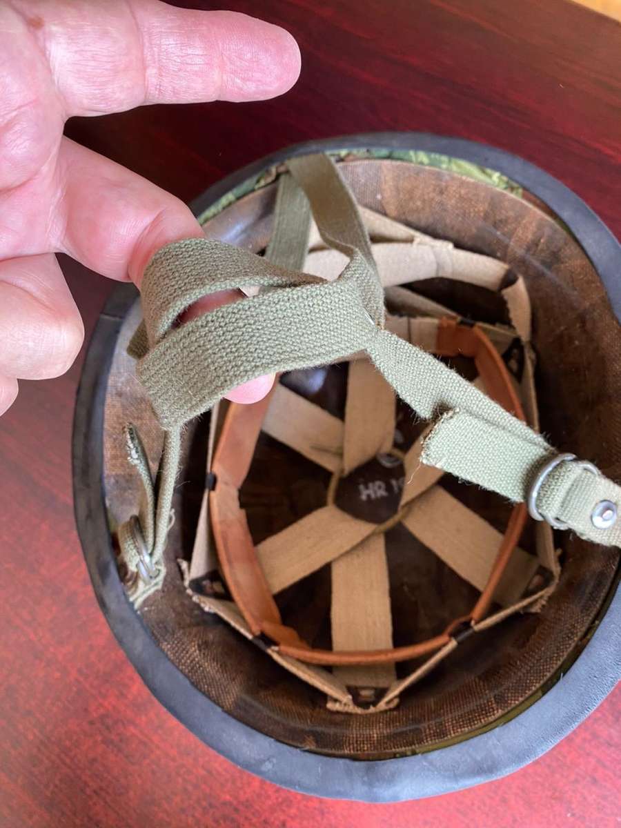 FRENCH ALGERIAN PARA HELMET-DATED 1955-GUARANTEED ORIGINAL-SIZE 56-GOOD CONDITION