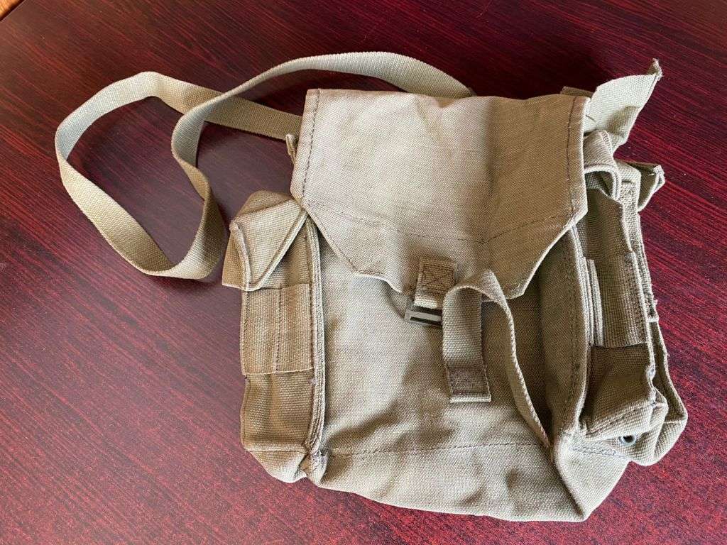 SADF BORDER WAR PERIOD-PATTERN 73 WEBBING PATROL BAG-VERY GOOD AND COMPLETE CONDITION