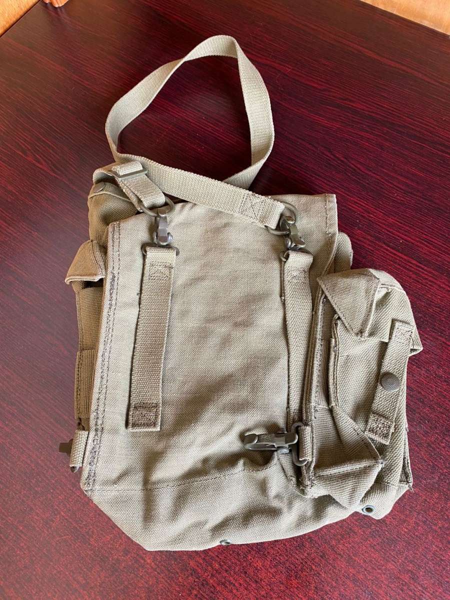 SADF BORDER WAR PERIOD-PATTERN 73 WEBBING PATROL BAG-VERY GOOD AND COMPLETE CONDITION