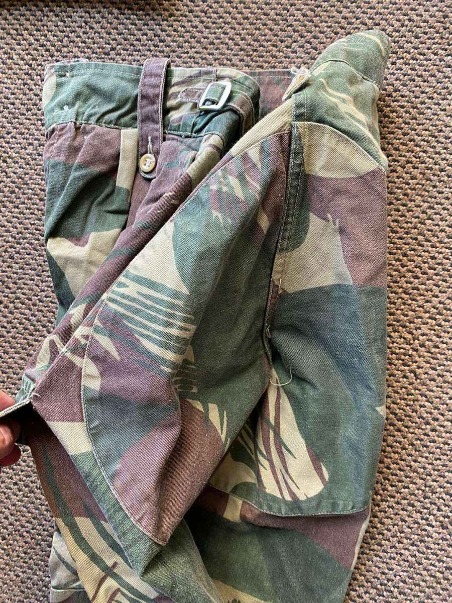 RHODESIA CAMO,TROUSERS,SIZE 32 TO 33-PLEASE LOOK AT MEASUREMENTS-PIPE LENGTH OF 72 CM-USED BUT GOOD