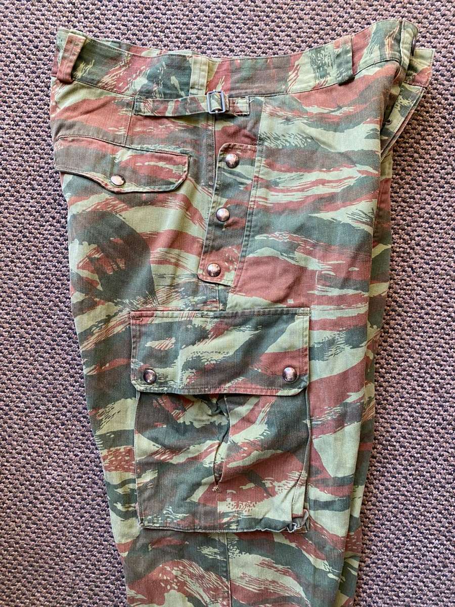 FRENCH ALGERIAN PARA`S CAMO TROUSERS FROM THE 1950`S TO EARLY 1960`S-SIZE 32-PIPE LENGTH 73CM-VERY G