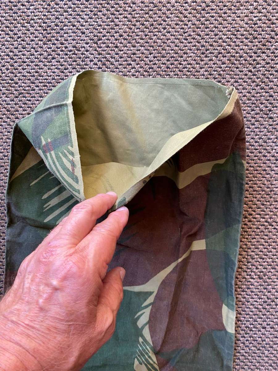 ORIGINAL RHODESIAN CAMO DITTY BAG FROM THE BUSH WAR PERIOD- MEASURES 51X36 CM