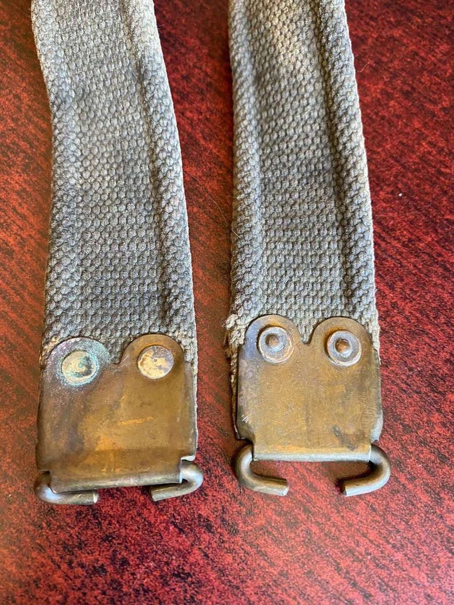 OLIVE GREEN, RHODESIAN FN RIFLE SLING-BRASS ENDS