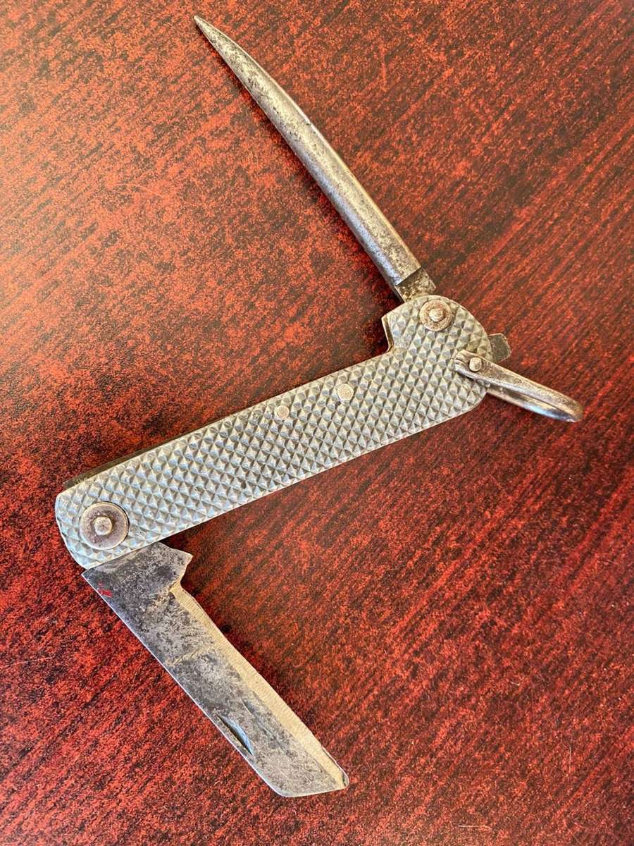 WW2 JACK KNIFE WITH SA MILITARY MARKINGS-MADE BY RODGERS,SHEFFIELD ENGLAND