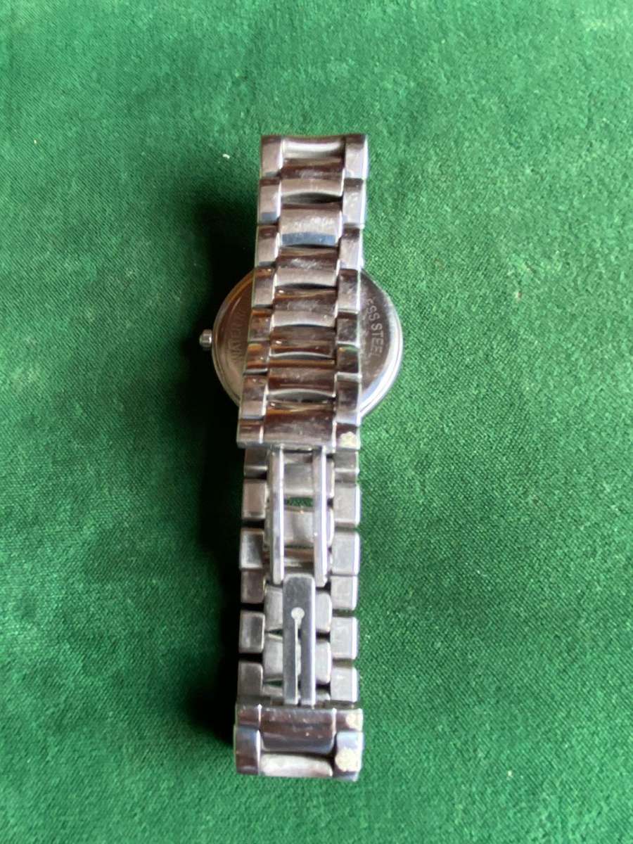AUTHENTIC RAYMOND WEIL GENEVE,MENS WATCH-USED BUT VERY GOOD CONDITION,WITH STEEL STRAP-PERFECT RUNN