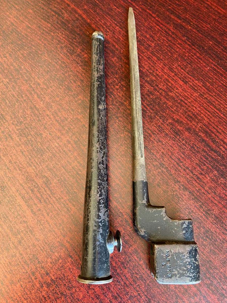 NO 4 MK11 SPIKE BAYONET WITH SCABBARD