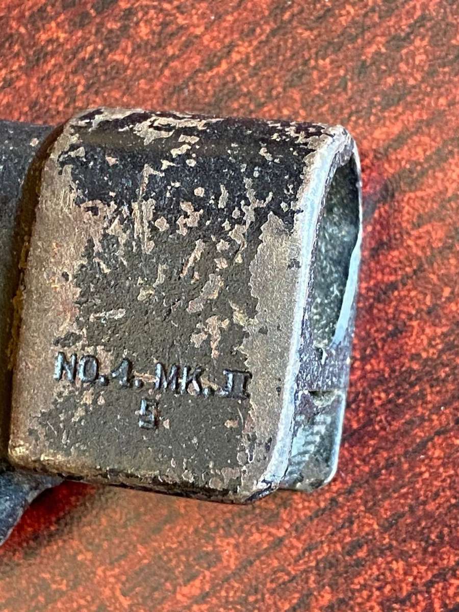 NO 4 MK11 SPIKE BAYONET WITH SCABBARD