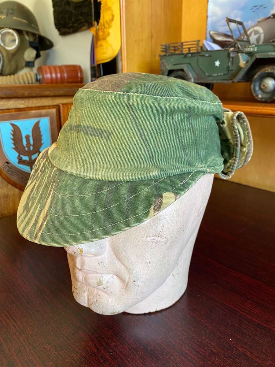 RHODESIAN CAMO FLAP CAP WITH SCARCE REFLECTIVE INNER-BELONGED TO TREDGOLD-HE WAS WITH THE RHODESIAN